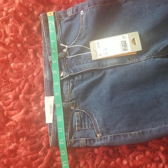 NWT H & M Size 0 Jeans - Picture 4 of 5